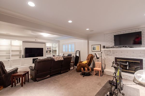 255 Lake Forrest-163