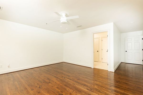 2966 waverly court_-172