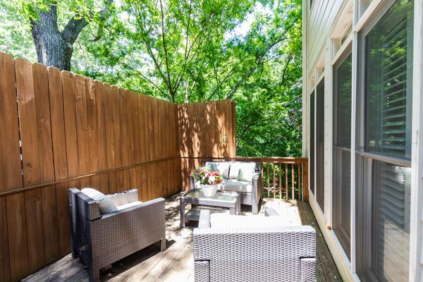 2200 Briarwood Blf-70