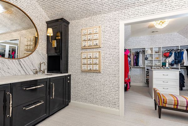 6470 Long Island-348