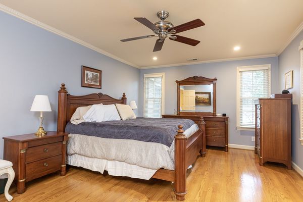 255 Lake Forrest-131