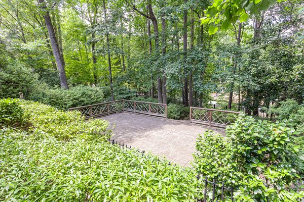 2966 waverly court_-280