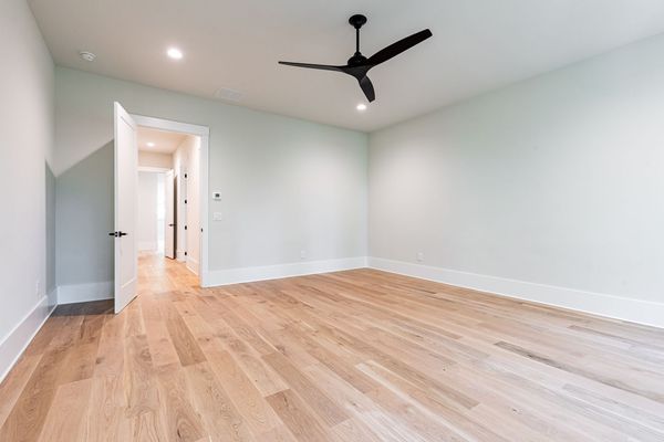 340 Colewood Way-231