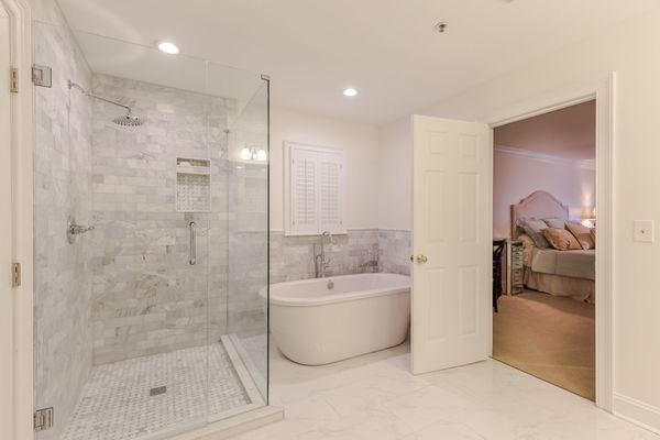 3824 Courtyard Dr-85