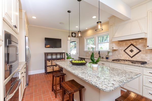 129 Peachtree Hills-35