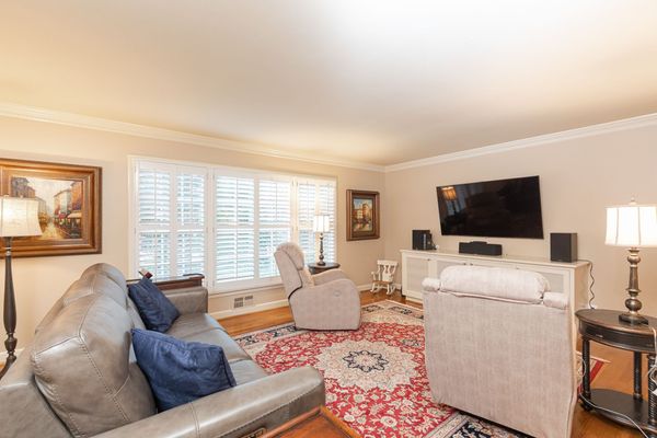 255 Lake Forrest-117