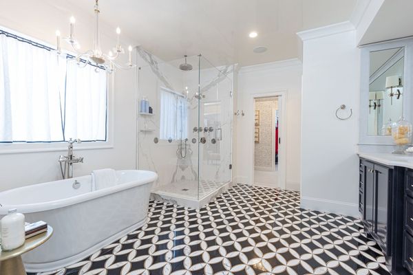 6470 Long Island-333