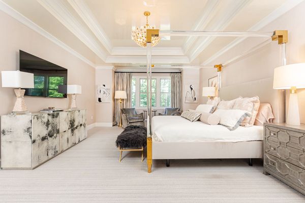 6470 Long Island-305