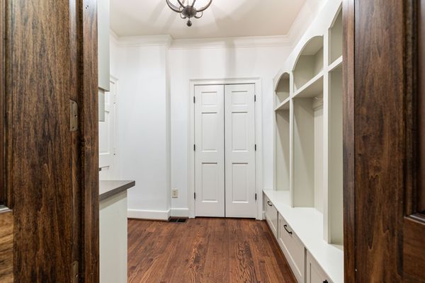 2966 waverly court_-100