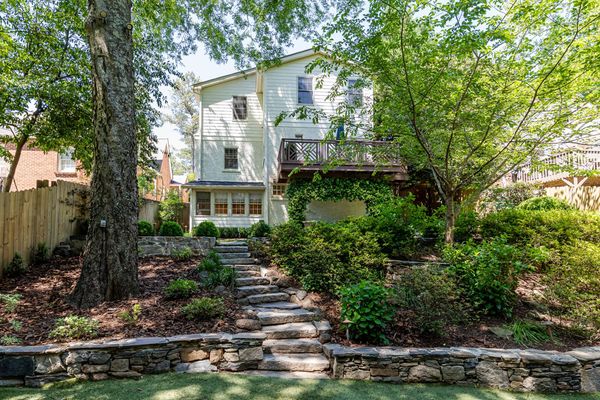 251 Peachtree Way_-125