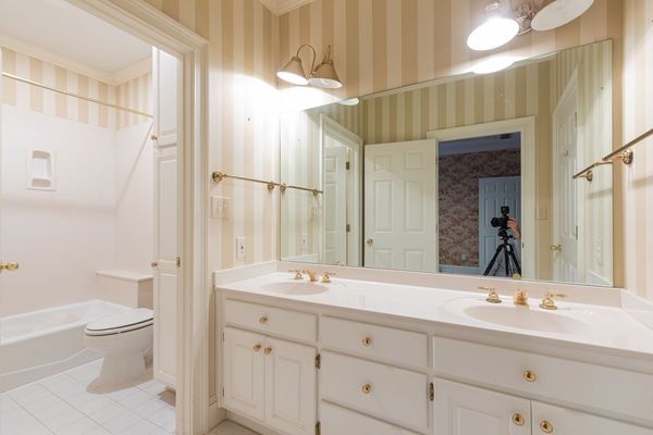 3590 Grove Gate Ln-28