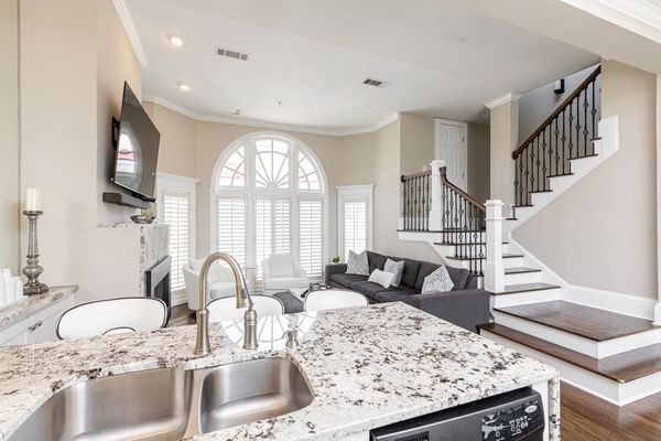 3541 Roswell Road_7-39