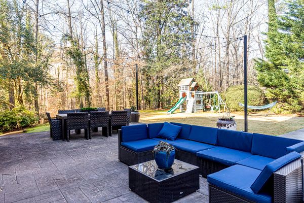 2740 Margaret Mitchell-31