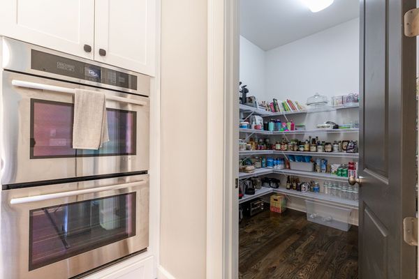 1843 Rock Springs Ln-53