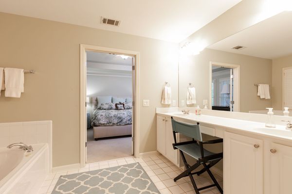 2200 Briarwood Blf-27