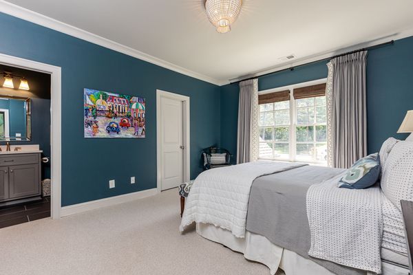 6470 Long Island-358