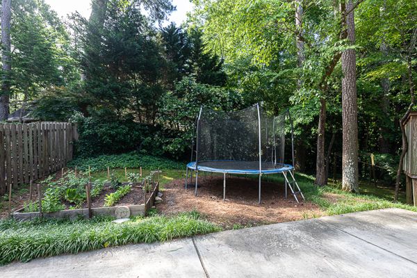 920 hawick drive-228-Web Res