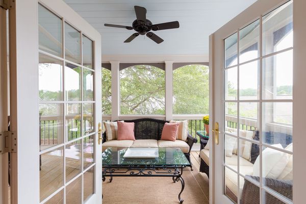 3824 Courtyard Dr-45