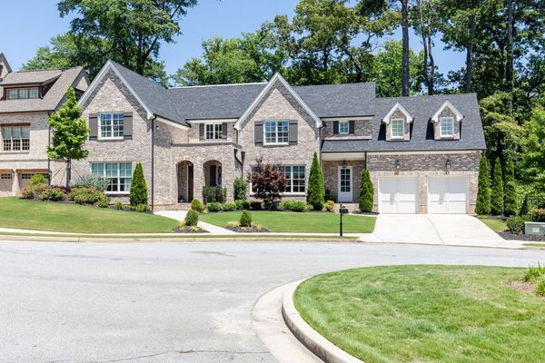 1843 Rock Springs Ln-245