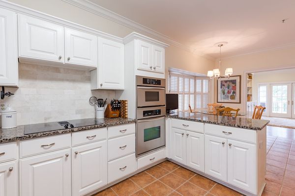 3824 Courtyard Dr-67