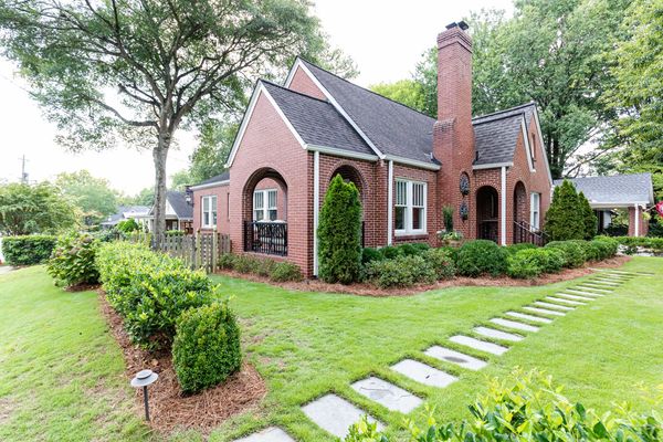 129 Peachtree Hills-111