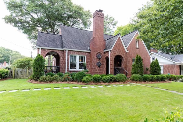 129 Peachtree Hills-85