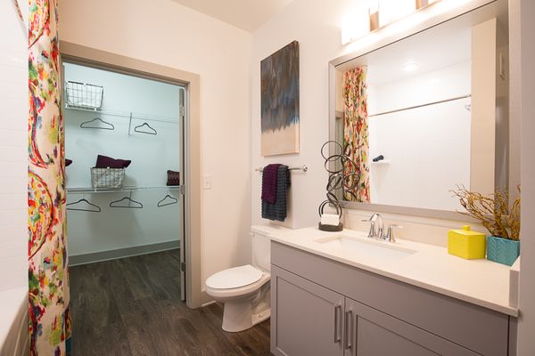 Veranda At Avalon Sales Center-90-Web Res