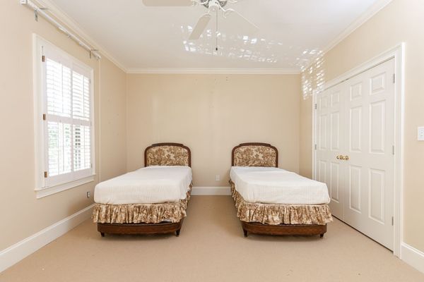 3590 Grove Gate Ln-37