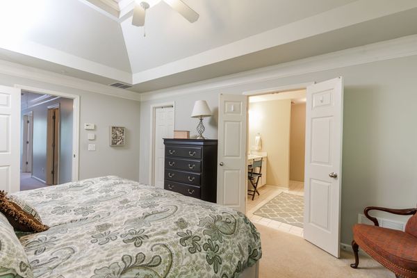 2200 Briarwood Blf-21