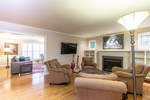 255 Lake Forrest-111