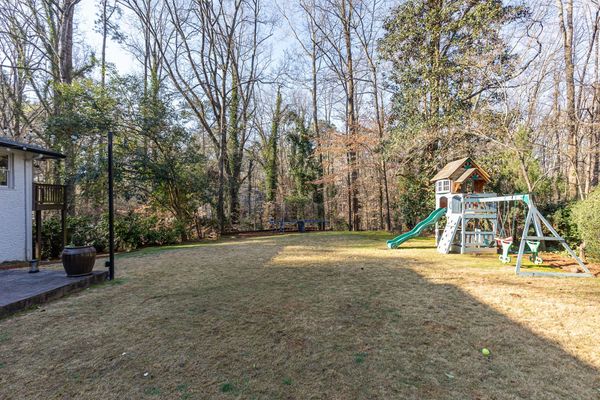 2740 Margaret Mitchell-19