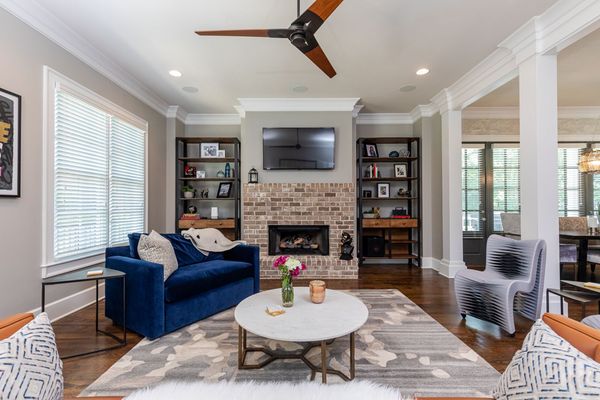 1843 Rock Springs Ln-25