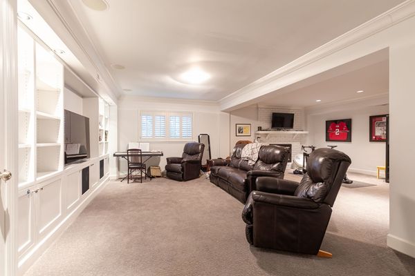 255 Lake Forrest-150