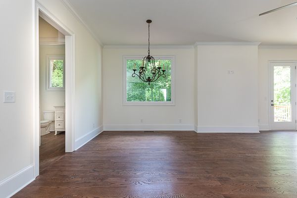 4685 Powers Ferry Rd 22-27-Web Res