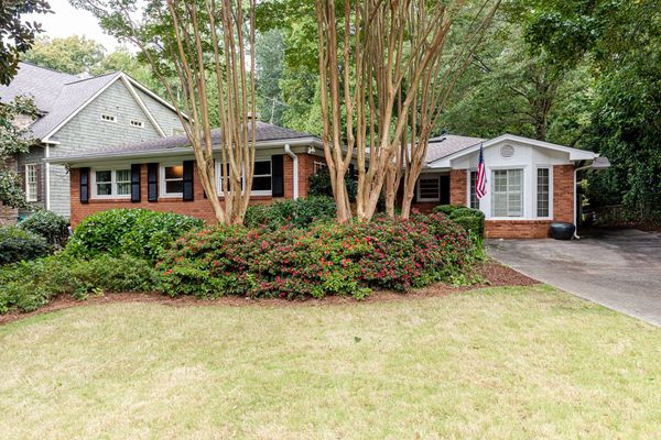 2950 Westminster Cir-110