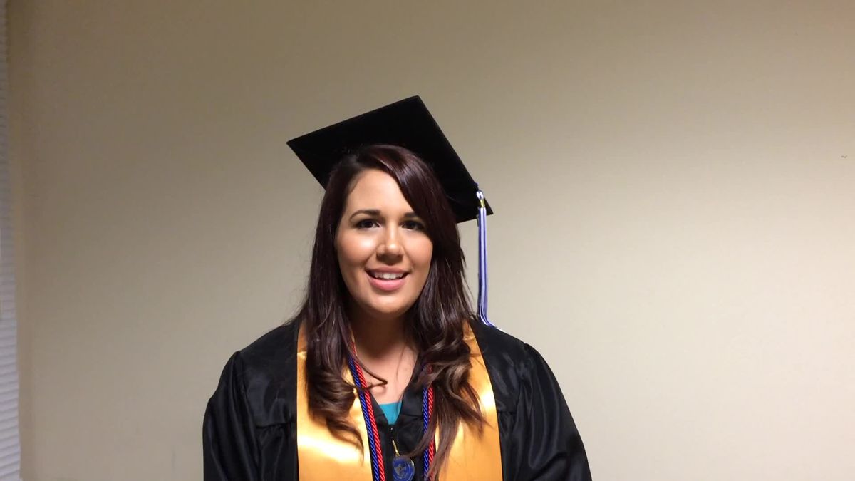 KU Salutatorian Rebecca Ruskin Thanks her family - 6-10-17