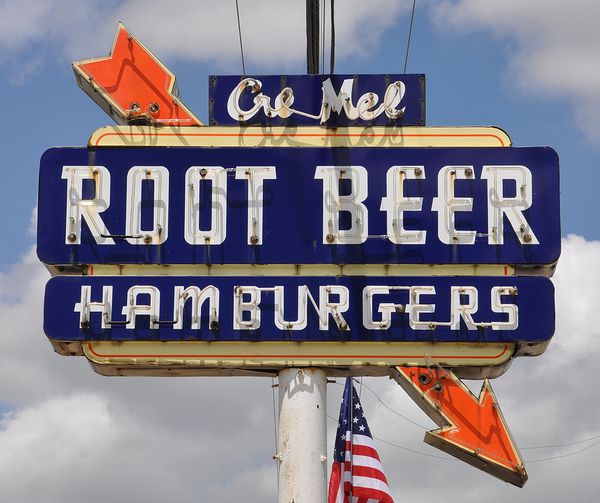 Theo's Drive-in | Grand Prairie, TX