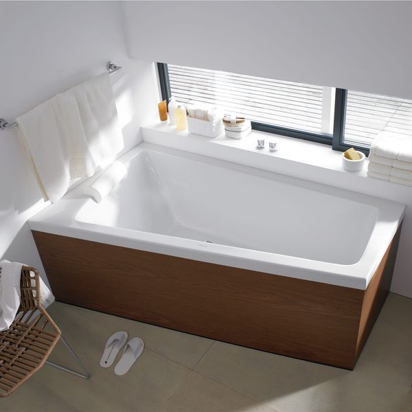 Duravit Paiova Soaker Tub with wood panel