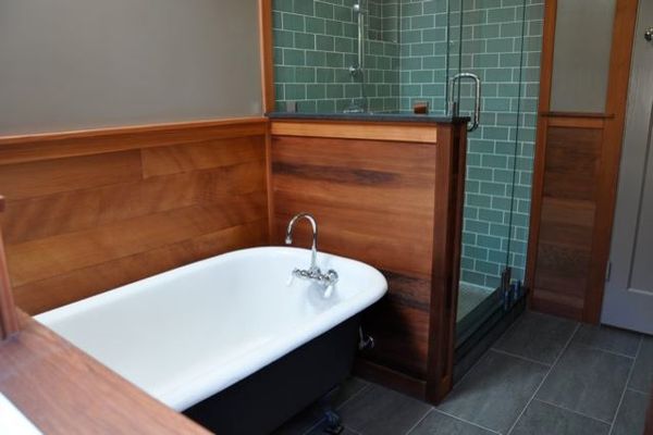 Redwood Bath - Craftsman - Bathroom - San Francisco - by Lee Tollefsrud