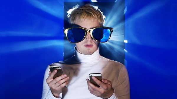 Bilderbuch - Bungalow (official)