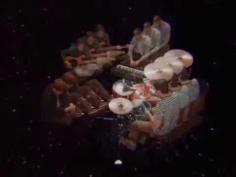 Boy Azooga - Face Behind Her Cigarette