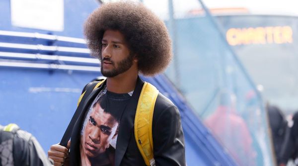 mmqb-bills-kaepernick-arrival-muhammad-ali-shirt