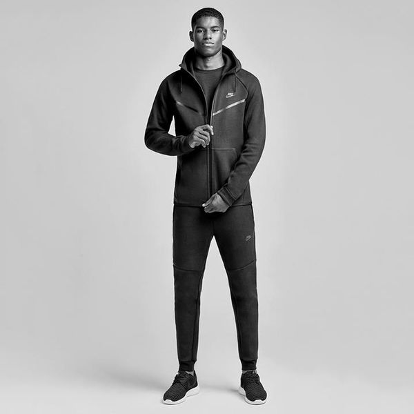socialfeed-zipped-up-and-ready-to-go-marcus-rashford-is-set-for-derby-day-nike-techpack