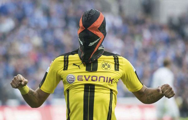 2048x1536-fit_pierre-emerick-aubameyang-masque-samedi-contre-schalke-04