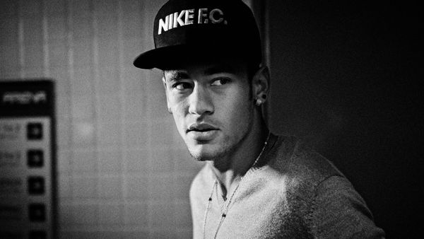 neymar-nike-runstripe-dot-com