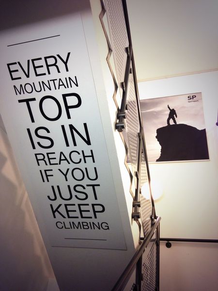 6-corridor-and-stair-graphics.jpg (768×1024)