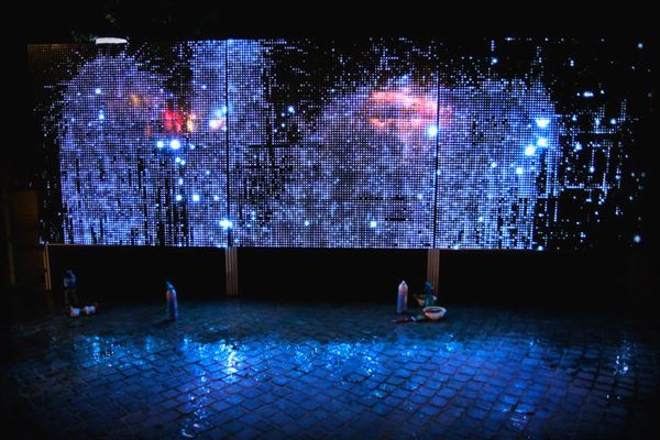 Water-Light-Graffiti-Antonin-Fourneau-8