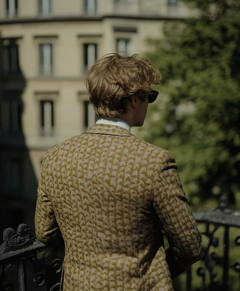 arsenbenda_wide_angle_shot_hippy_hair_man_wearing_3_piece_set_c95af5f3-a80a-4745