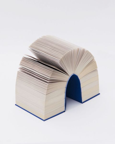 Bendenzer-catalogpress-15massmarketpaperbacks-publication-itsnicethat-03