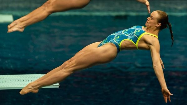 An unlikely story in diving, Nevada's Krysta Palmer punches ticket to  Olympics | Nevada Sports Net